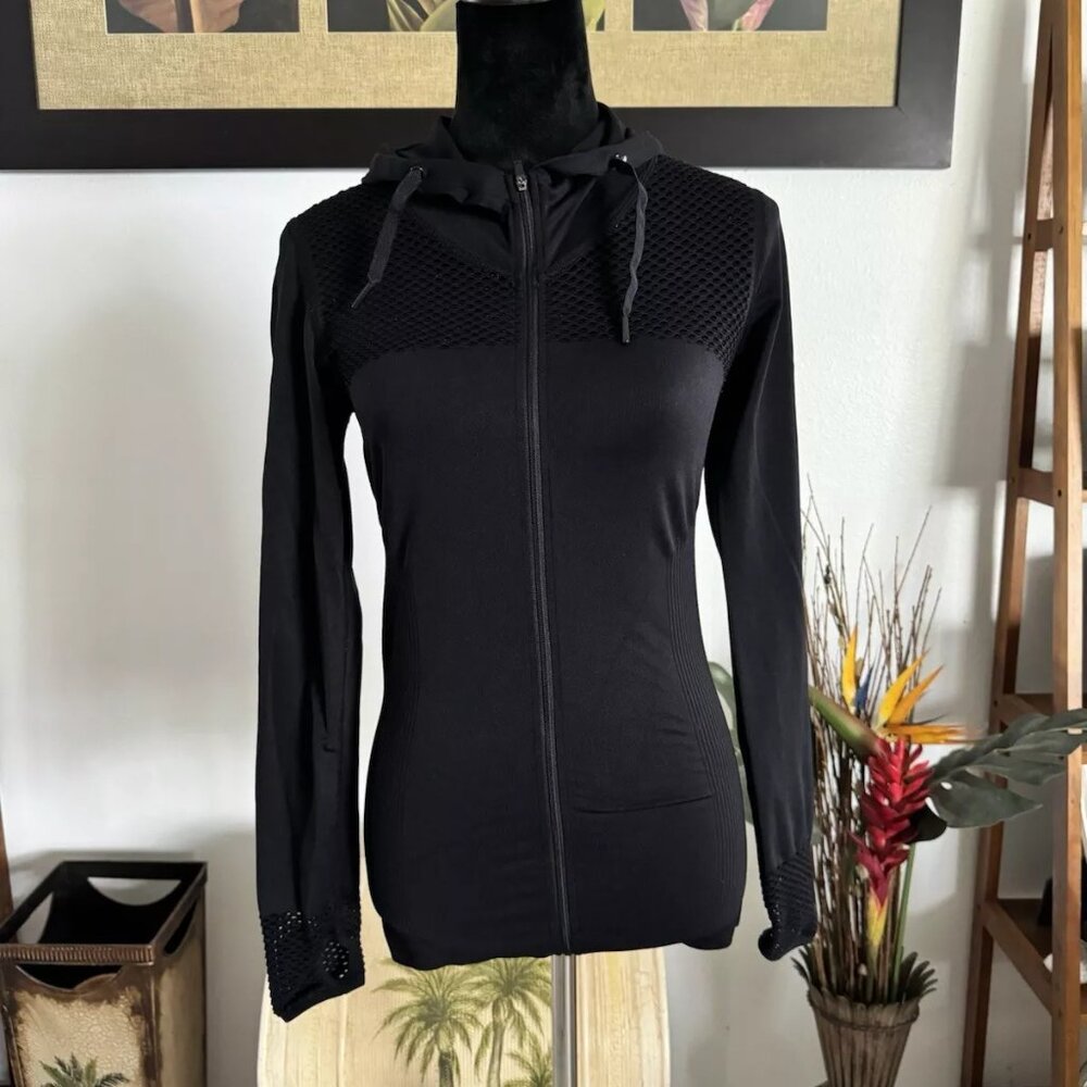 Women's Fabletics Mesh Black Full Zip Jacket with Hoodie S with Thumb holes
